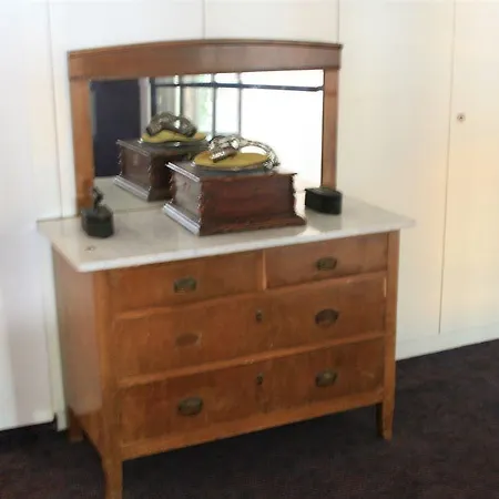 Berghof Garni - The Dom Collection Bed and breakfast