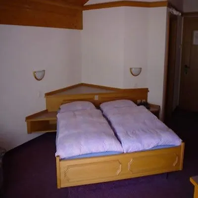 Berghof Garni - The Dom Collection Saas-Fee