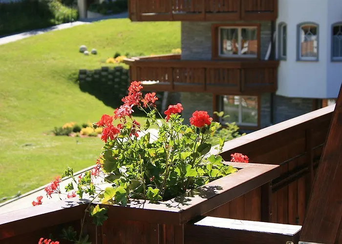 Berghof Garni - The Dom Collection Saas-Fee