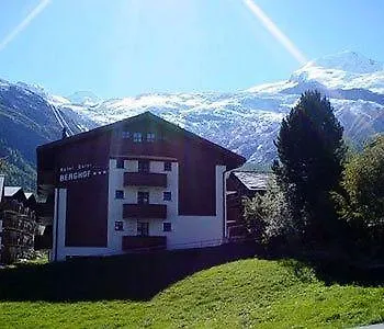 Berghof Garni - The Dom Collection Bed and Breakfast