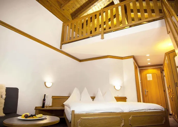 Bed and Breakfast Berghof Garni - The Dom Collection