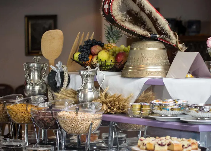 Bed and Breakfast Berghof Garni - The Dom Collection Saas Fee