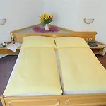 B&B Berghof Garni - The Dom Collection 3*
