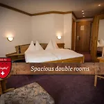 Berghof Garni - The Dom Collection B&B