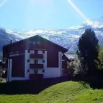 Berghof Garni - The Dom Collection B&B