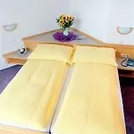 Berghof Garni - The Dom Collection 3* Saas Fee