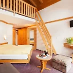 B&B Berghof Garni - The Dom Collection 3*